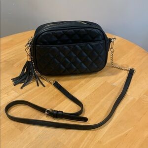 Elegant Black Quilted Crossbody Bag